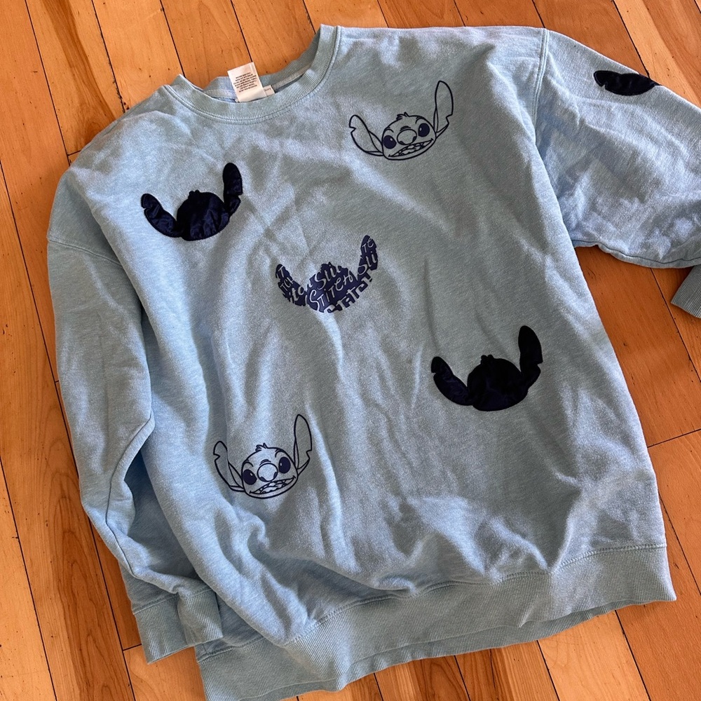 Stitch! Walt Disney World Lilo and Stitch Disney Blue Graphic Men’s Sweater